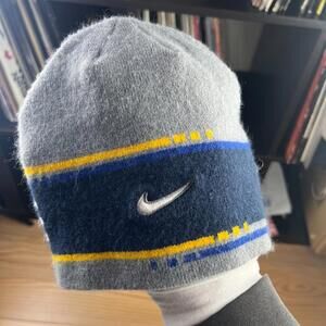 Vintage Nike Marquette University Swoosh Hat Beanie